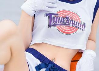 走进Umeko J的棉袜美图，感受隐藏的暧昧气息…